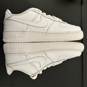 Air Force 1, size 4.5